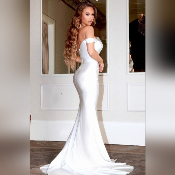 Portia And Scarlett #22568 Prom Gown Black 12, White 2 - Picture 3 of 4